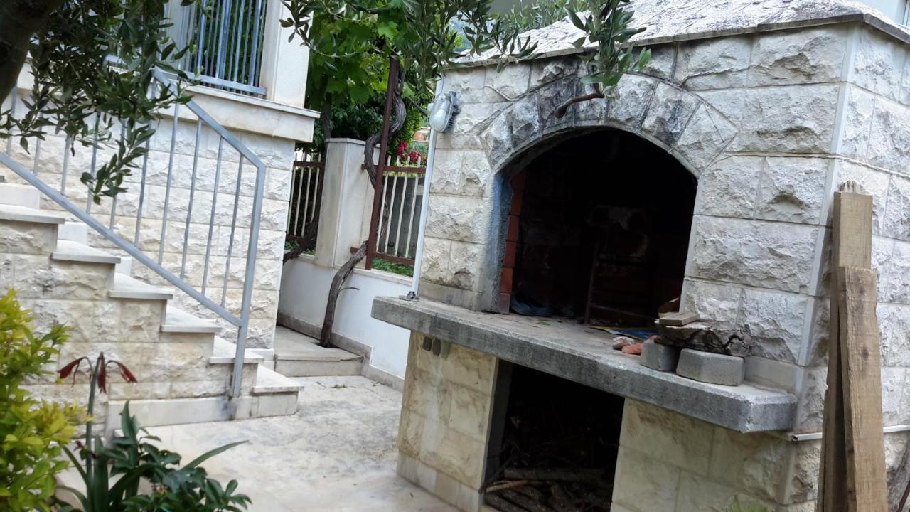 Arya Apartment Podstrana Luaran gambar
