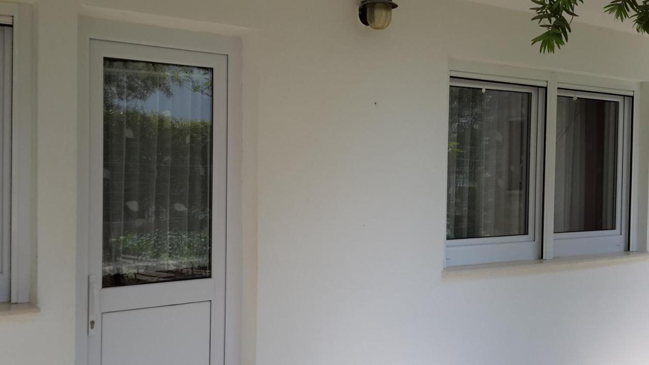 Arya Apartment Podstrana Luaran gambar