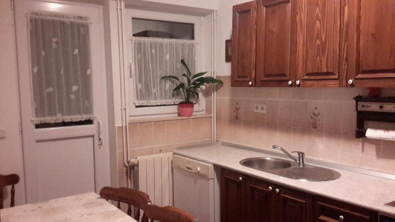 Arya Apartment Podstrana Luaran gambar